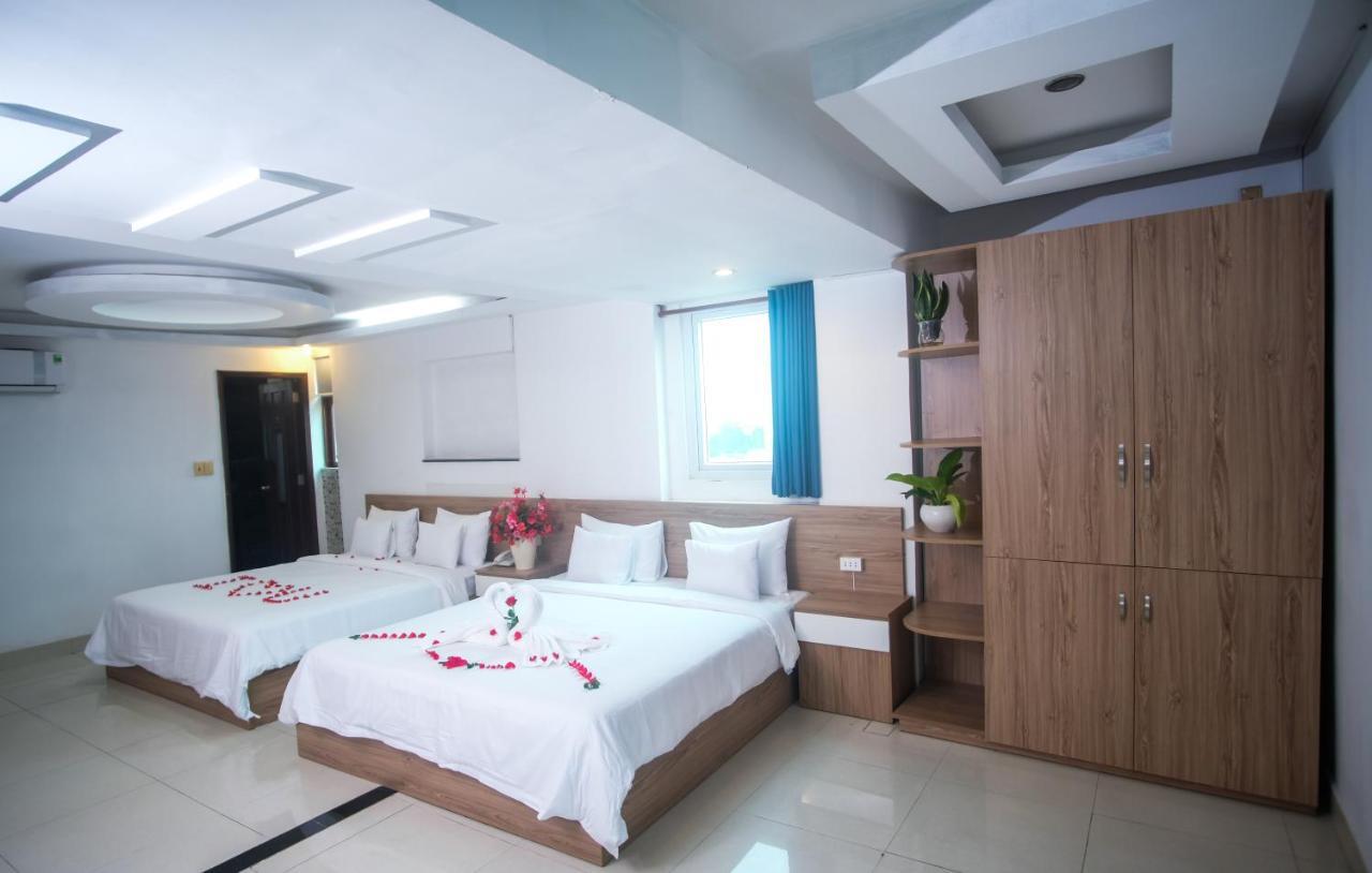 Khách sạn H79